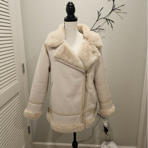 Zara Jackets & Blazers - Women's Cream Shearling Jacket